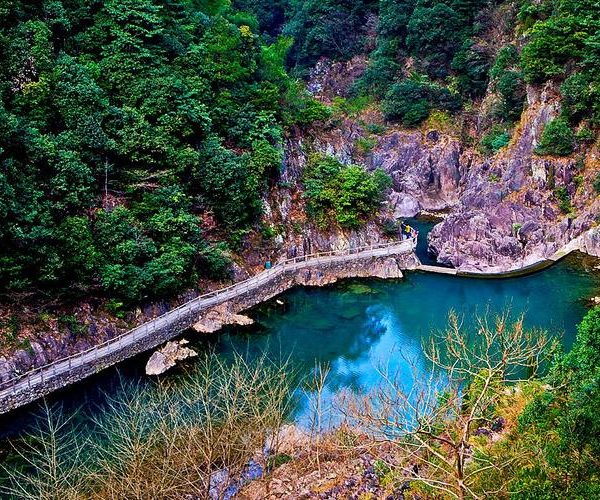 年夜饭磐安-纯玩【699起磐安过大年4日过春节】免费棋牌唱歌！享年夜饭盛宴！看天然氧吧！游浙中最美大花园！连住3晚锡安山庄！