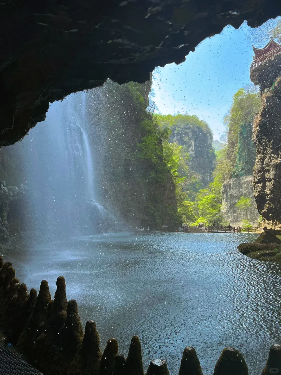 2280元【荆典神武峡】黄鹤楼+襄阳古城+大明峰+神农顶+三峡瀑布+荆州古城+品质双卧7日游
