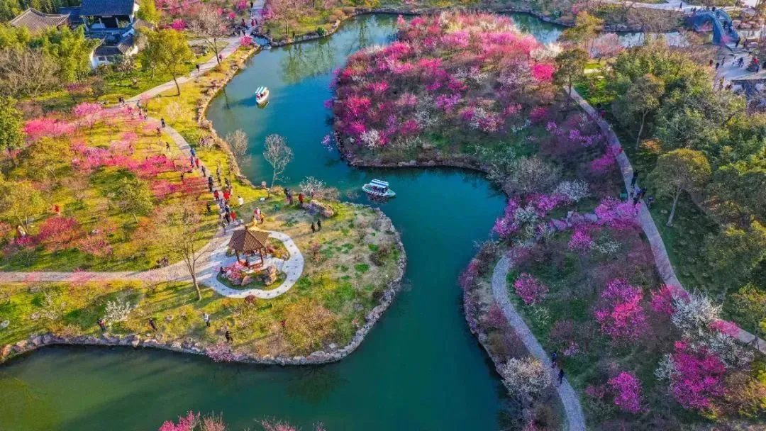 ❤【三星199避暑3早5正餐▼免费升级下午茶❤买3送1不推店 纯玩 买3日+送1日=4日 ❤入住三星精品酒店 电梯房 ❤自助早餐 ❤一车送5桌棋牌1KTV