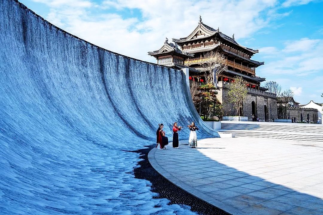 海宁·五星聚会·钱塘江潮·潮乐之城·顶流网红古城·4钻·景区高端酒店·3天2晚·499·自由行·自助早·3正餐·旅游度假区~