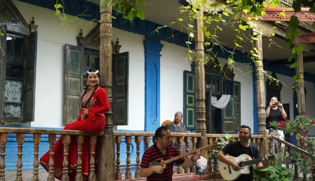 a2435091e1ca751fac21d1bed257d8d7-sz_2243705-2