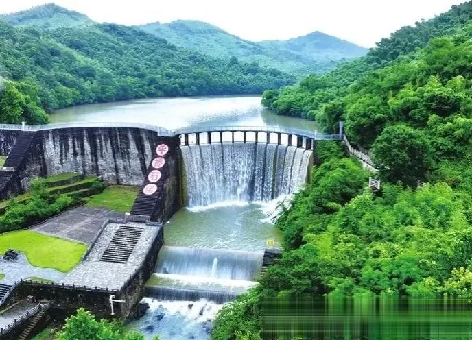 599坐游轮吹晚风❤看无人机表演❤赠送天目湖夜景+游轮+窑湖小镇夜景门票❤整车8桌麻将 白天打麻将 晚上夜游 消暑度假❤惊艳出圈！千架次焰火无人机“飞火流星”