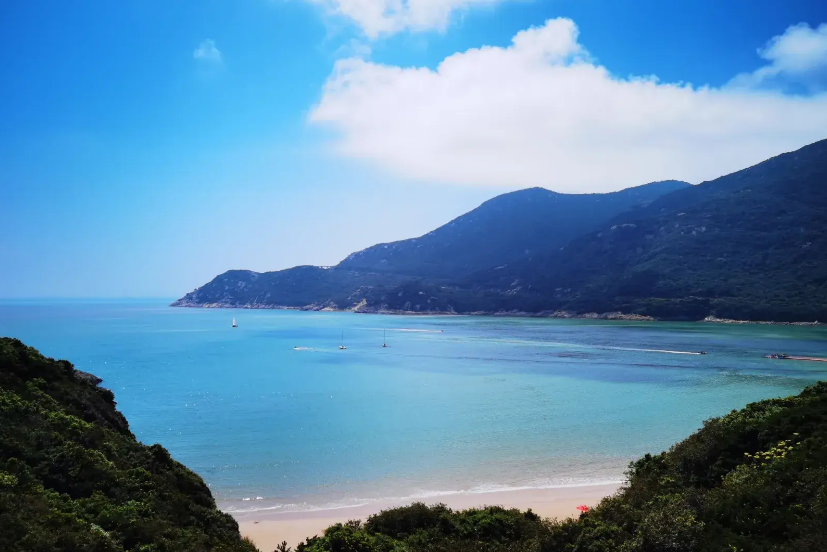 【遇见舟山】吃肥美梭子蟹，选舟山铂尔曼酒店，住无敌海景房，步行打卡网红海鲜大排档，海边漫步嬉戏，普陀山祈福，开启海滨度假新体验~