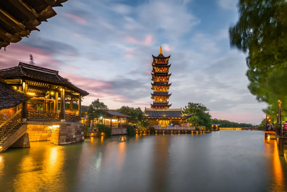 【枕水江南 漫游乌镇】乌镇一站式玩乐好选择~乌镇云栖度假酒店，吃住全含，棋牌畅玩，性价比超高，品人间烟火，观小桥流水~~