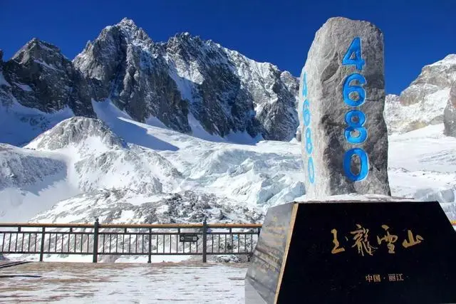 雪域高原VS热带雨林❤2+1陆地头等舱【云游四季】真纯玩·全程携程3钻·一车一导❤昆明石林+楚雄+大理+丽江+南涧+普洱那柯里+西双版纳+墨江双卧14日
