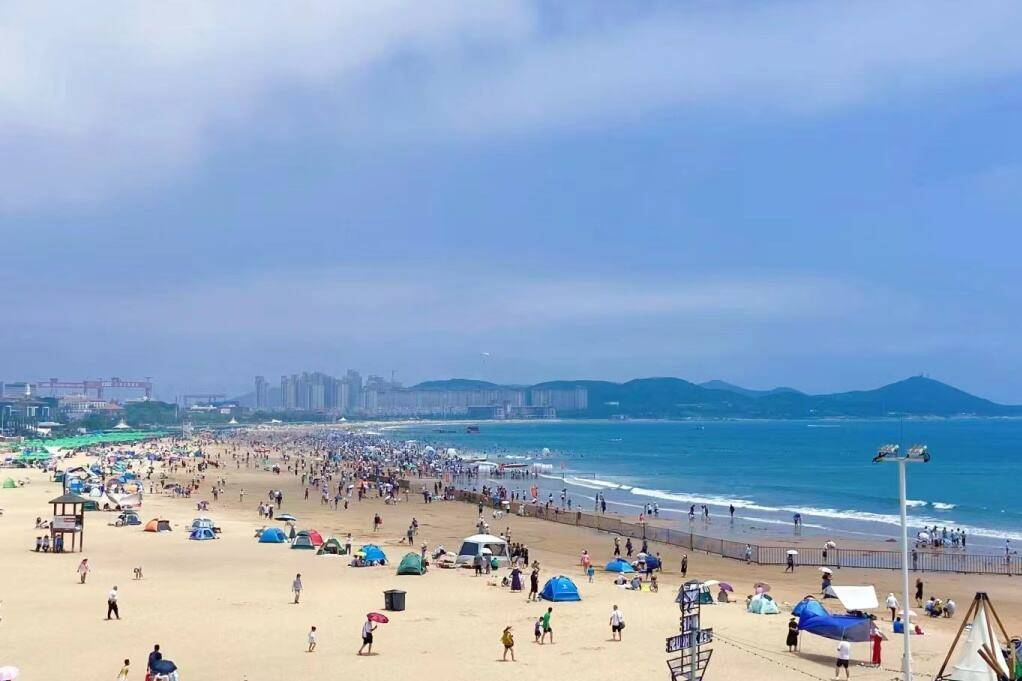 青岛往事 l 西海岸啤酒节主会场 崂山仰口 l 赠送海上游船观光连住4钻超大Hote l 双动五日游