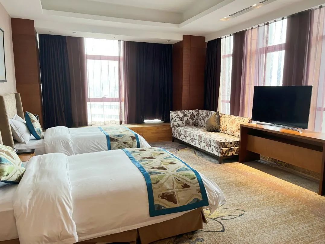 1726802632_310190084