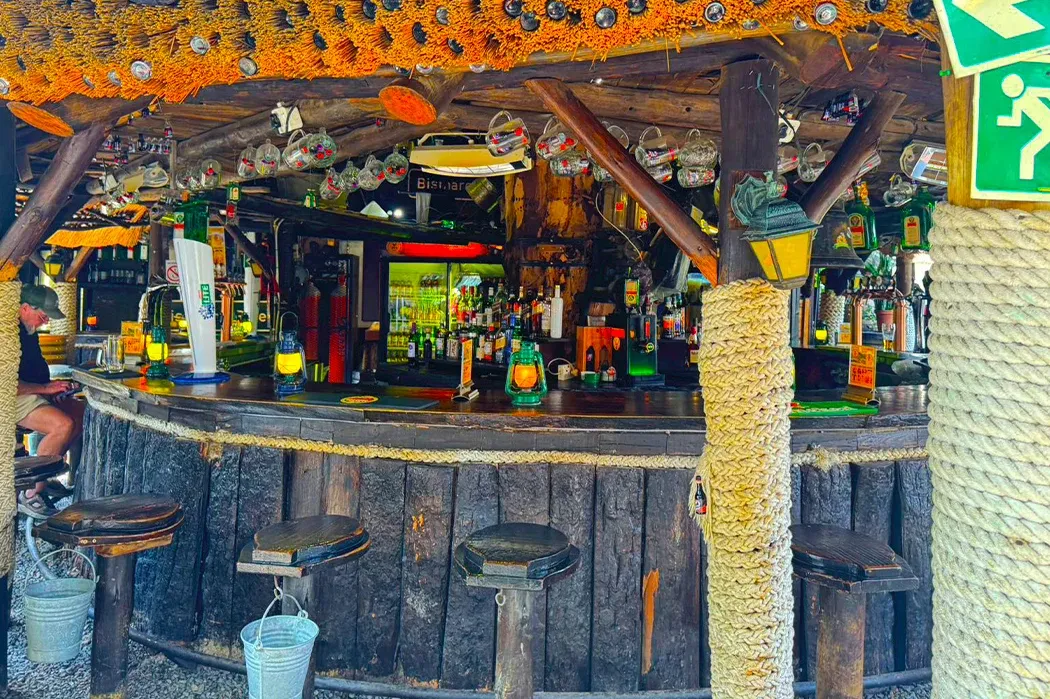 4ba60d08c7f2e92814a44eff5d22d782-sz_4249370