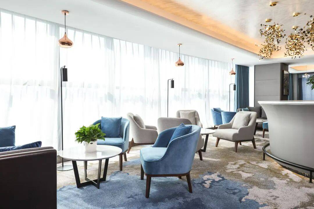 640-5637