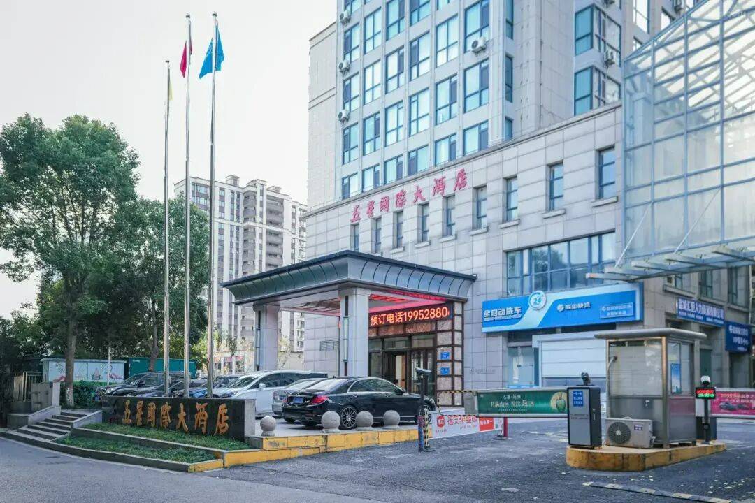 640-6553