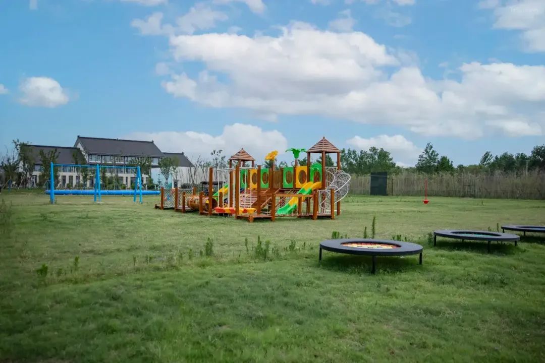 640