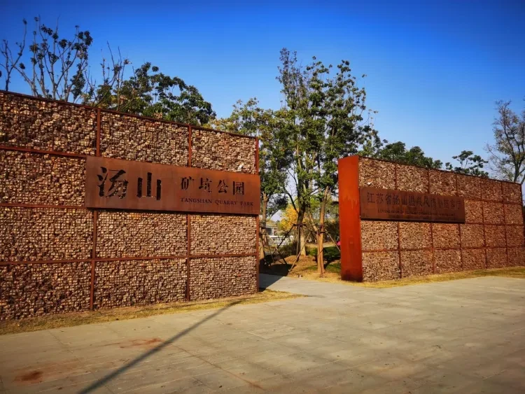 694f36a7fe56976bf187b57737d0cfbb-sz_445872