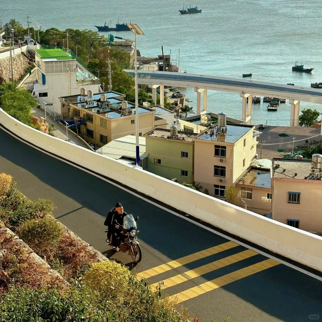 00000000dfkjCnQnMeVFiWTA