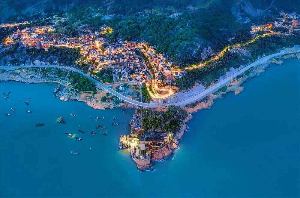 00000000uCgcllJNZKNCyvvL