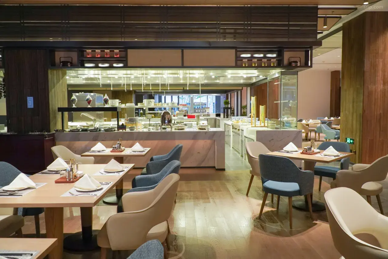 0202w120008eynxmdA799_W_1280_853_R5