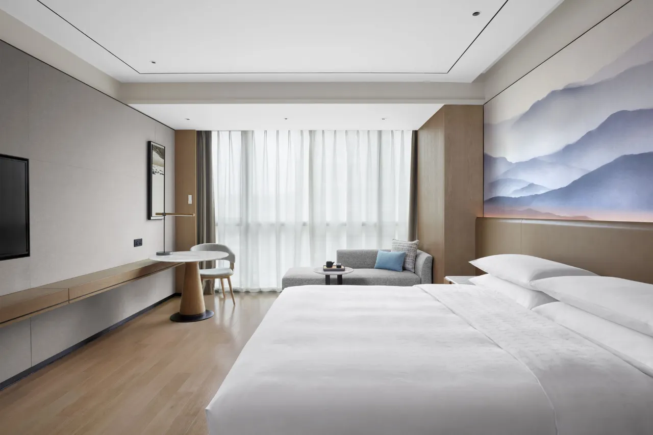 0220212000ascghvyD243_W_1280_853_R5