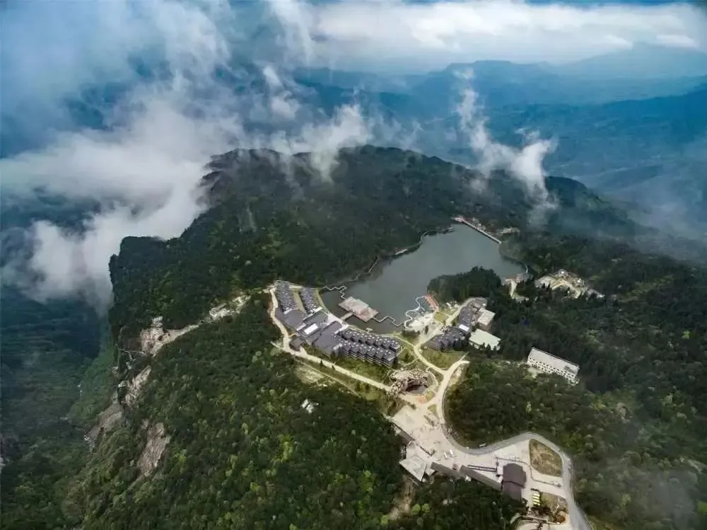 03f00cbacf5bffa6a9d384105c3df9e2-sz_992997