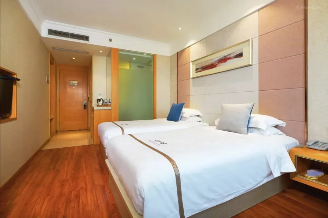 0574a0352e59ed23479c1b0a236b46ee-sz_211573