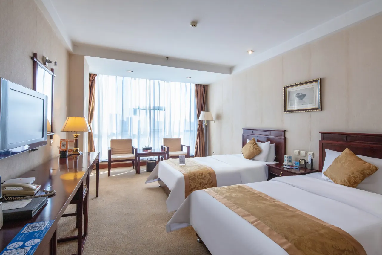 0AD33120009fde3kiF185_W_1280_853_R5