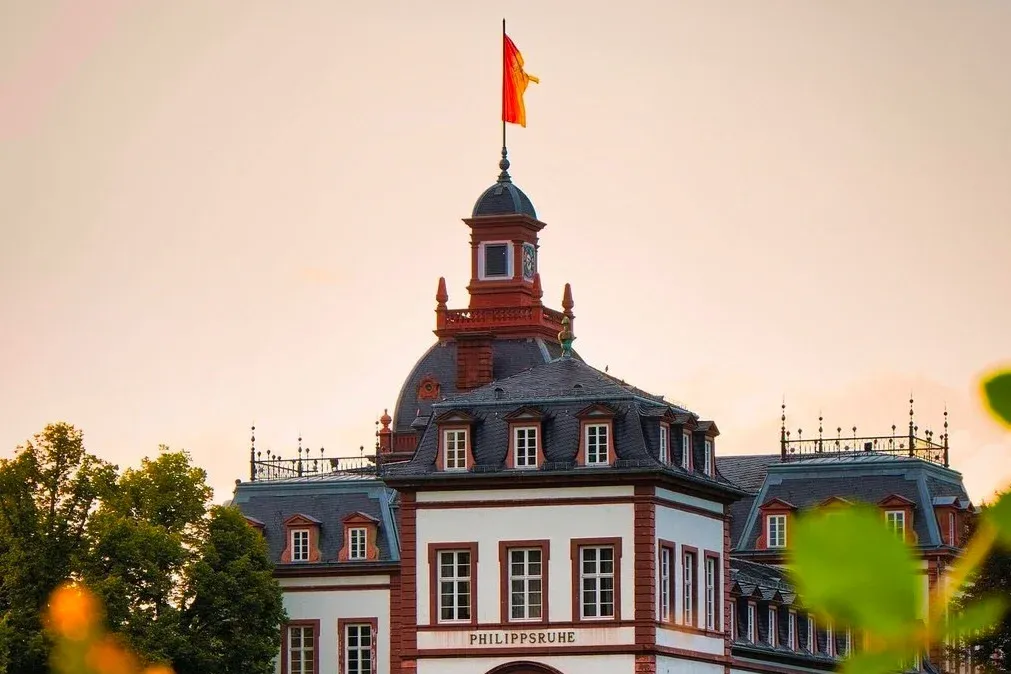 0ae88007584179301333c3918f941282-sz_1826211