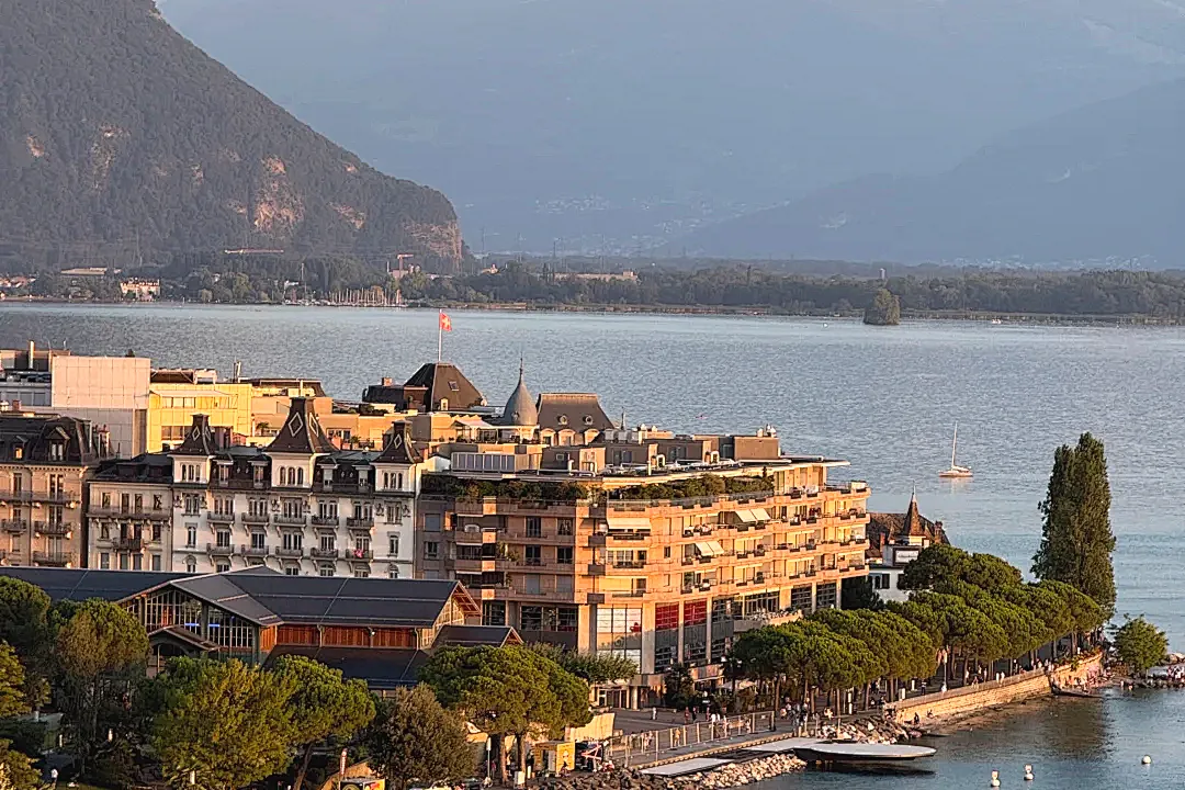 0e2a86c2f06612c5a76534268989bd64-sz_2084649