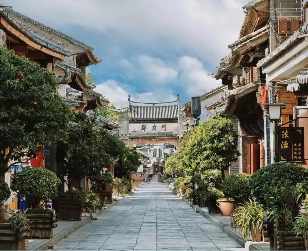 1554a913e2226d93bb9cf8033616e550-sz_195441