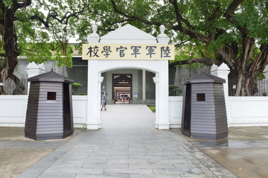 1759111722471_51TfTzde 1759111722471_51TfTzde