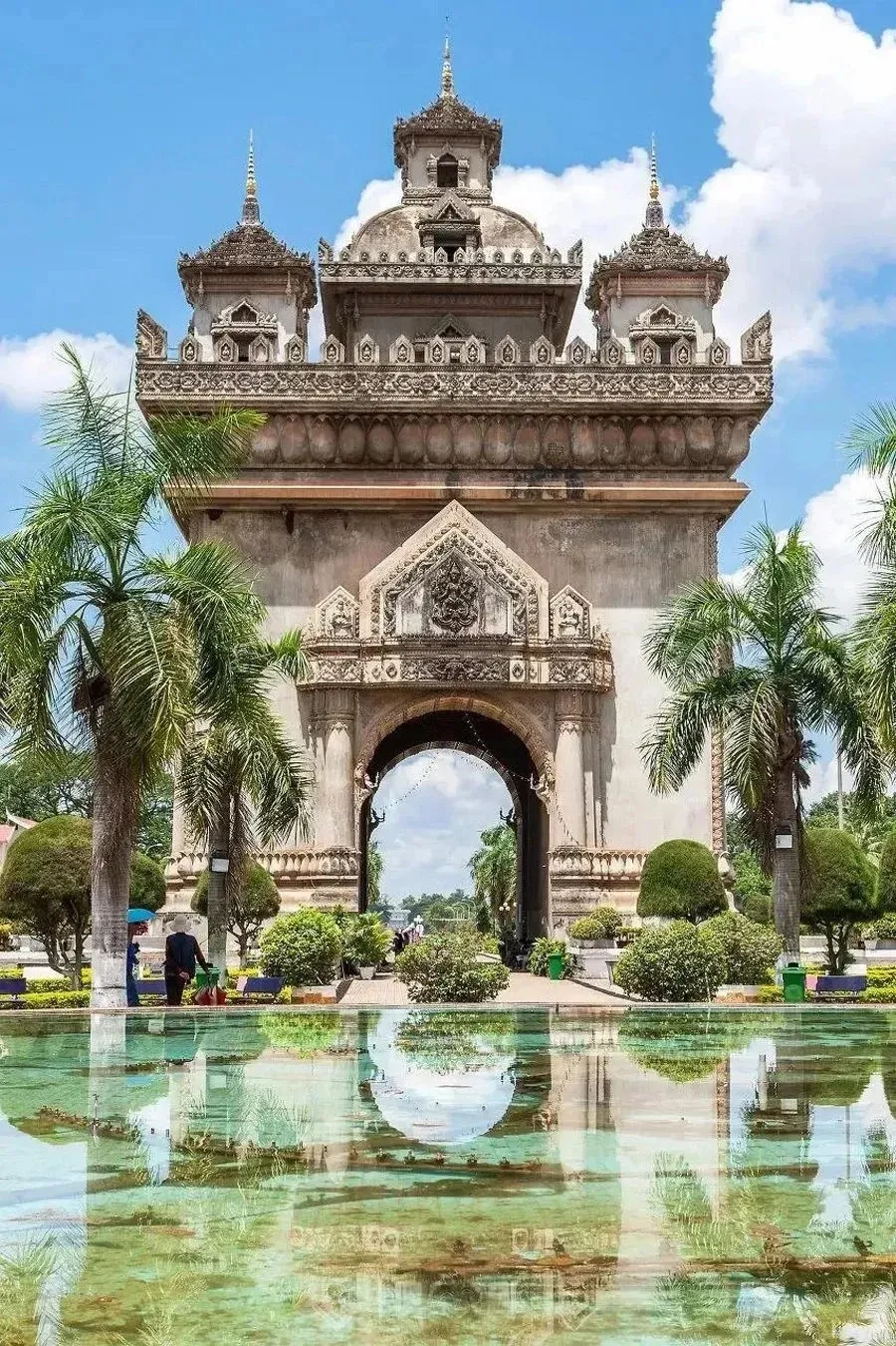 【启航老挝】东航直飞老挝上海自组团.+当地网评五钻泳池酒店+0自费+万荣+万象+琅勃拉邦2飞7天