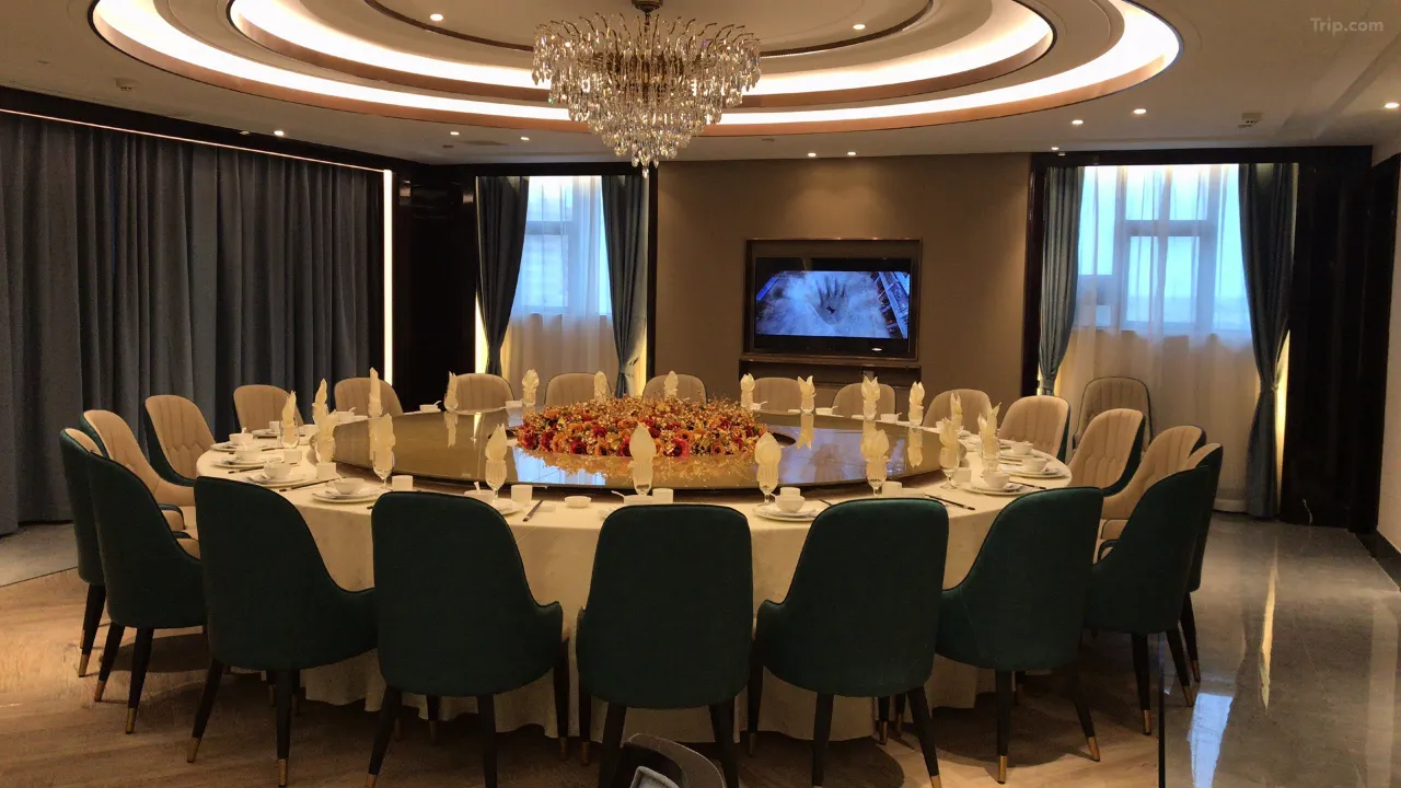 200b14000000x28qm254E_W_1280_853_R5 200b14000000x28qm254E_W_1280_853_R5