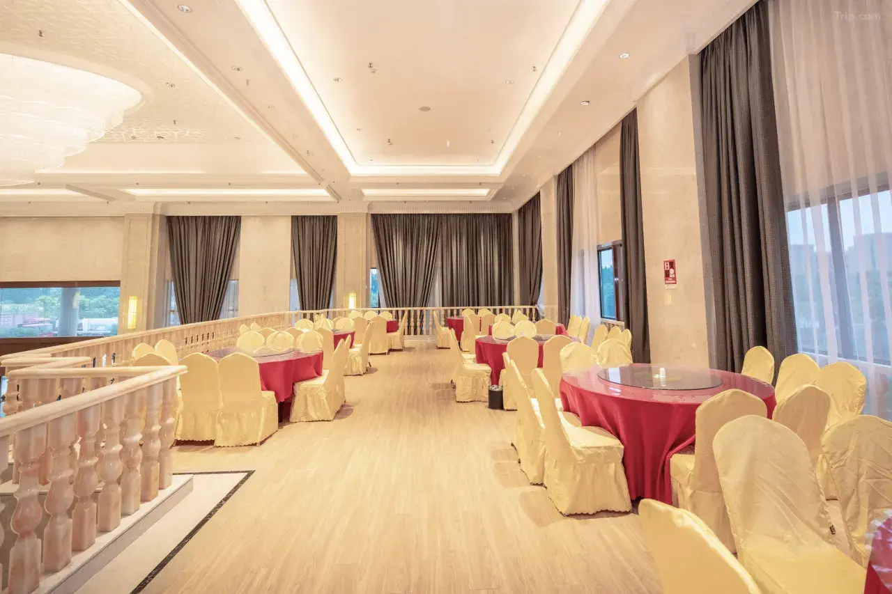 200w160000010l6b4E11E_W_1280_853_R5 200w160000010l6b4E11E_W_1280_853_R5