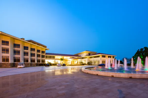 220q12000000t0i13293B_R_600_400_R5 220q12000000t0i13293B_R_600_400_R5