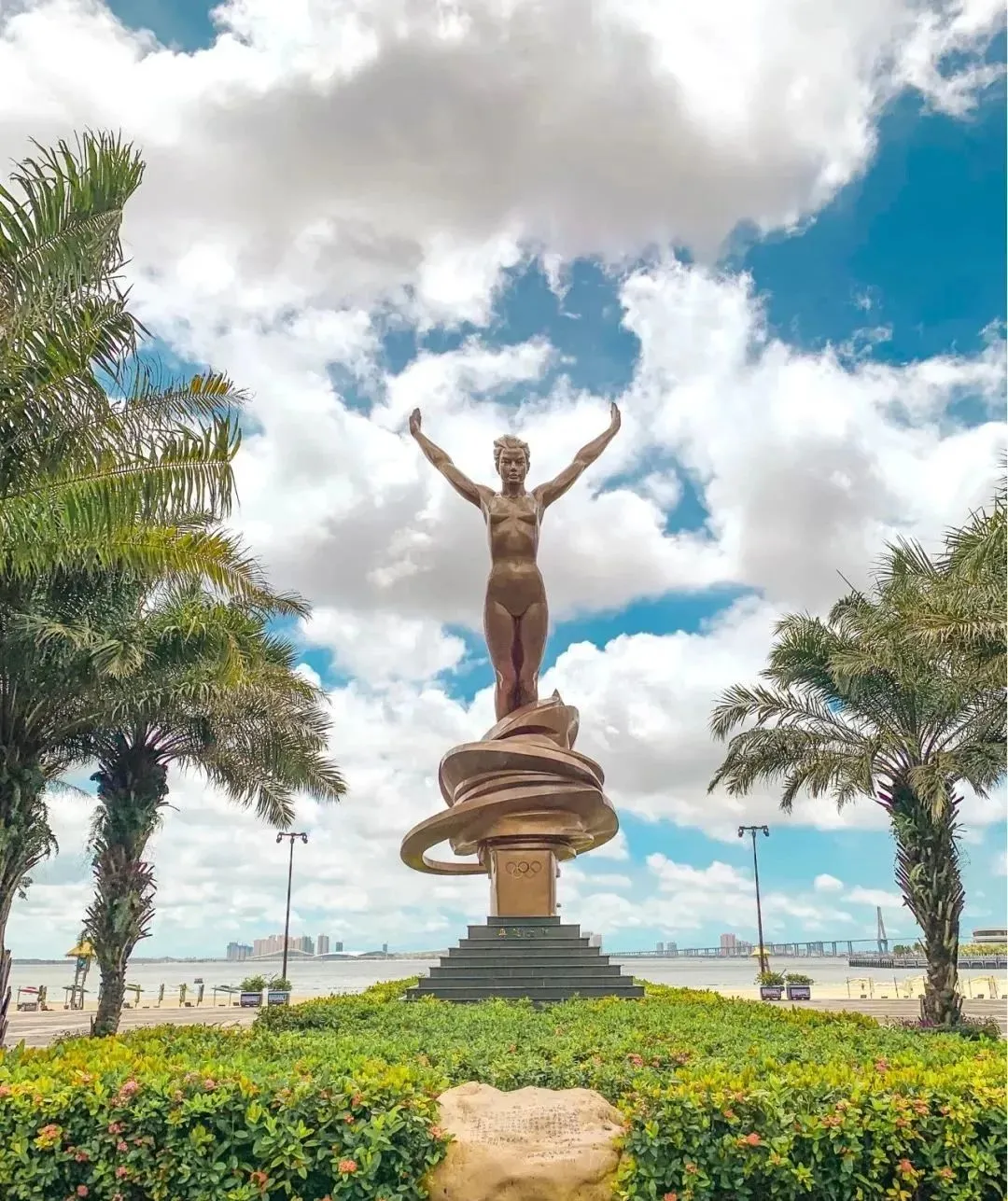 25af9ae1ebd353d8ebc42fa307570a4e-sz_277504-5