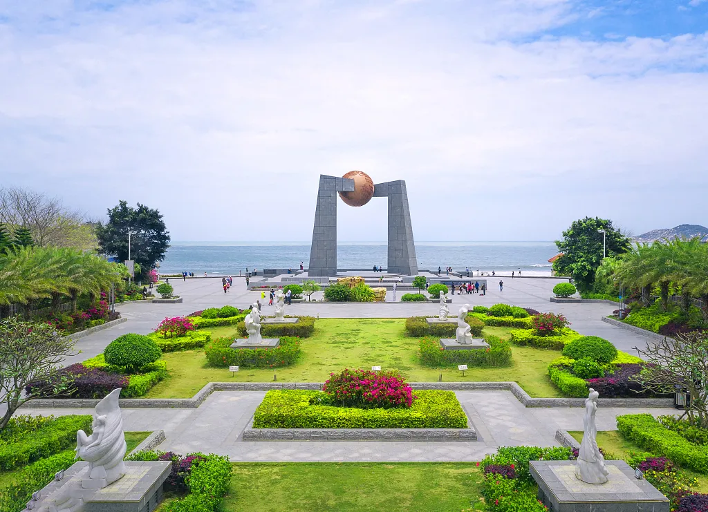 387e622f2c7573246e3214353a151ece-sz_922740-2