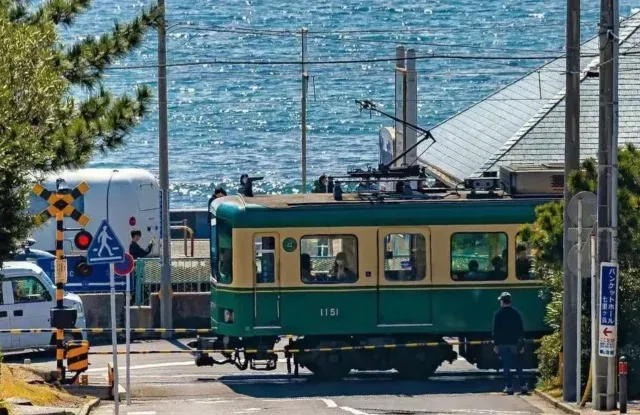 3999cd97355f57c6eaaec8d1b09ca295-sz_244717