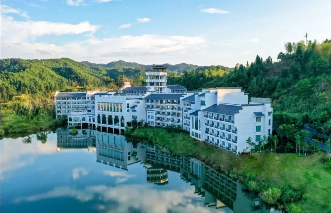 44b339d75a61127e0634a3579df694a0-sz_1889631