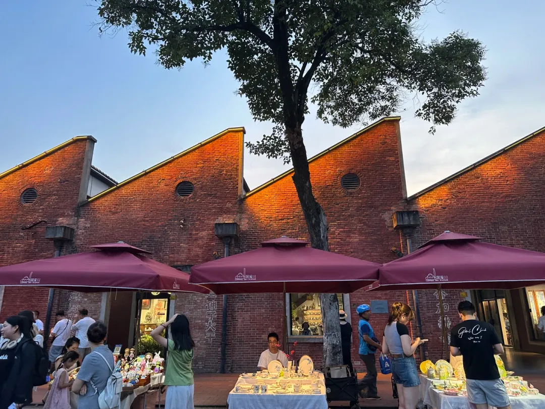 4dec5cc6ca3f9423935ca181033fe90a-sz_3031334-1