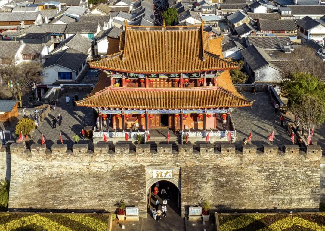 5e2eab7f08f4b43455dbc2a8bdda0c12-sz_704405