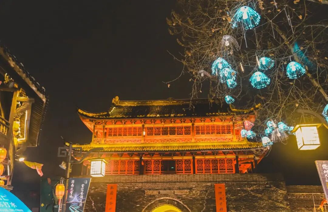 衢州·豪华酒店·近银泰百货·挂牌四星·轻奢高端·圣效景澜·4天3晚·498·纯玩·3早5正12菜·专属大巴·导游·门票全送~