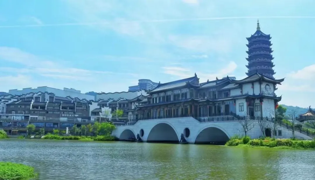 69ec3a29540eb4aa6d9ffe0660623c1d-sz_163402