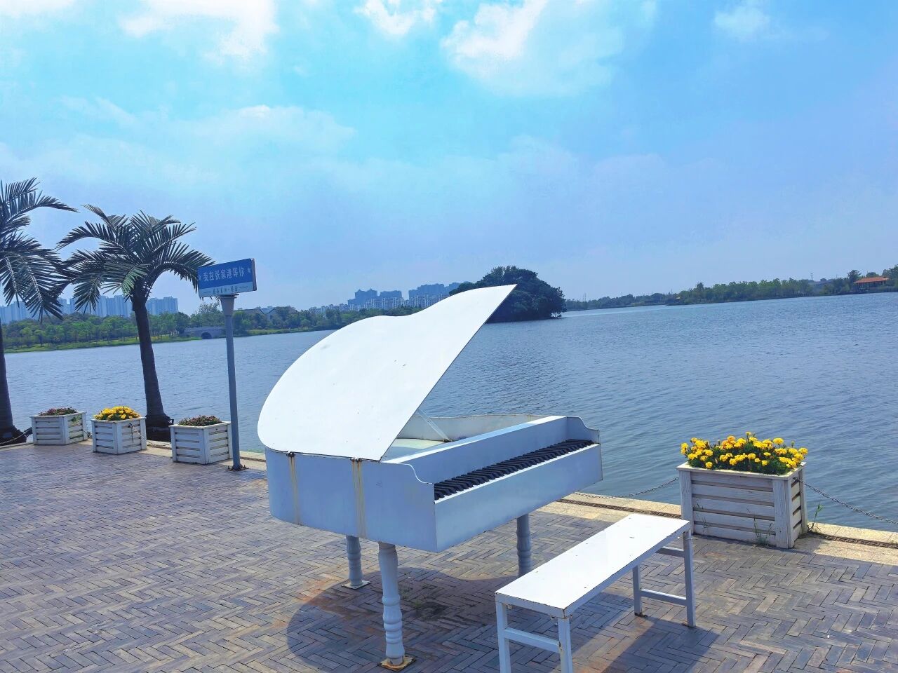 6c027773efeca82b1ff74d853c906f2f