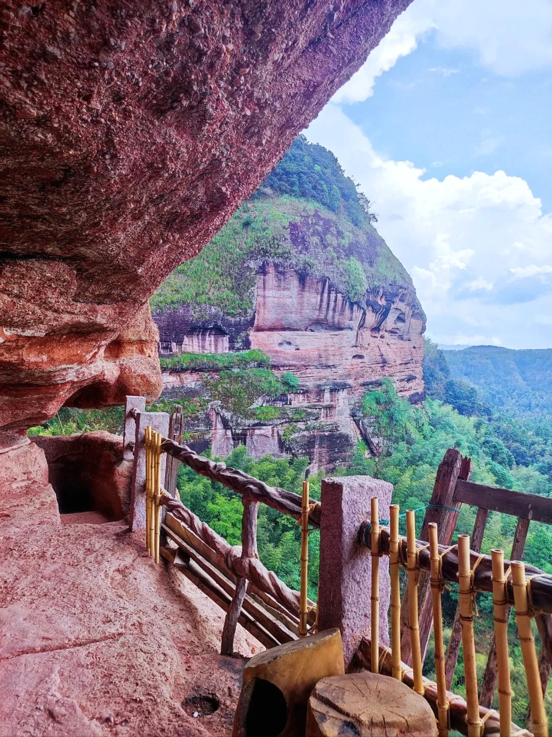 826d1dfa5149a327478f5b80eaa25814-sz_696703