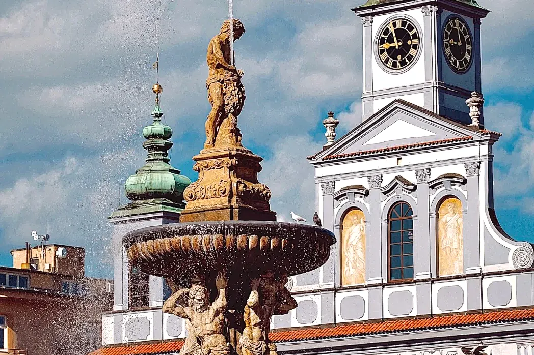 8e61767cad6a835480ce63bd9dc18f4e-sz_2505526 8e61767cad6a835480ce63bd9dc18f4e-sz_2505526