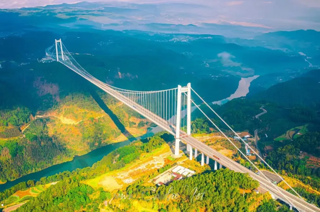 907cba55458c756354fd1a56f0e2b644-sz_299524