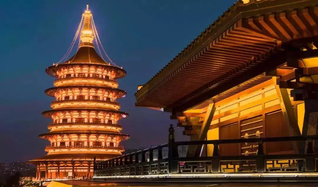 ❤【秋季·唐宋奇妙游】嵩山少林寺、功夫天下、洛邑古城、龙门石窟、天堂明堂、应天门、小街天府、白马寺、开封府、清明上河园、东京夜市、河南博物院 · 双高双飞5日双卧6日·纯玩