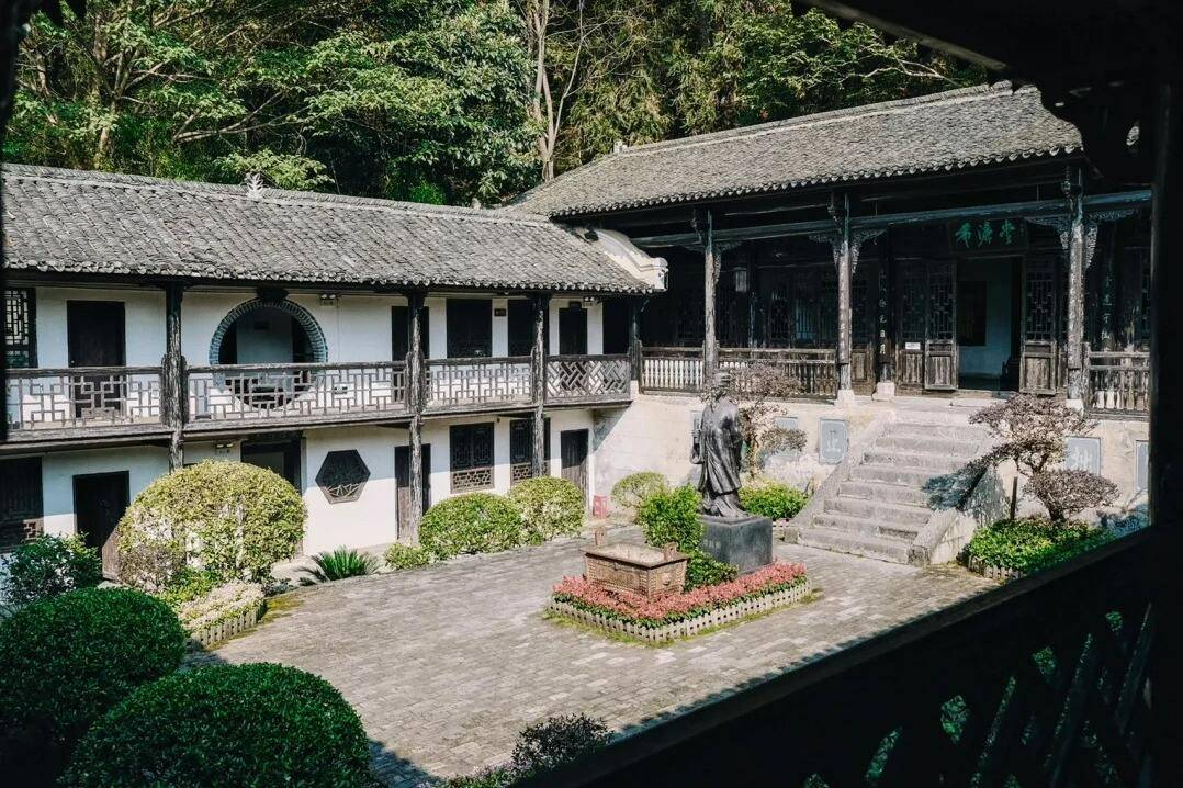 AdGyMmqFaoYstlnh AdGyMmqFaoYstlnh