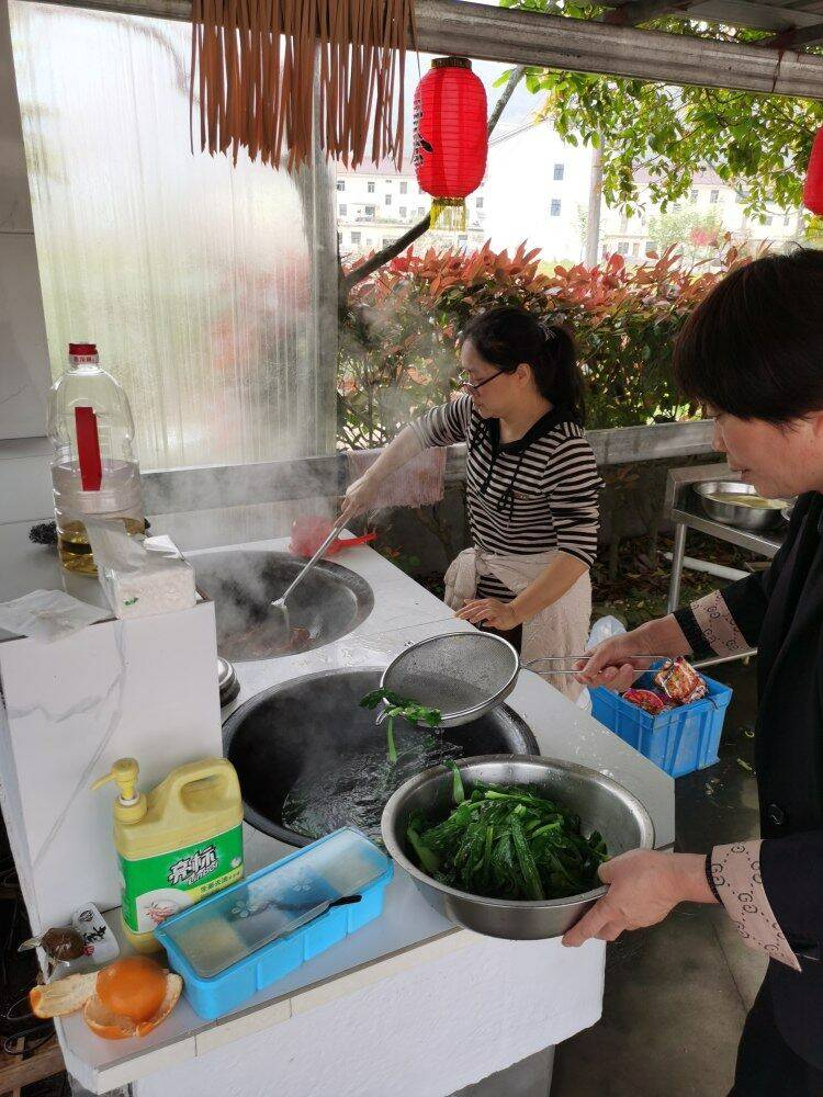 QvtyxsiJ1YZleZWhZPR-MX6EAxWhIijr QvtyxsiJ1YZleZWhZPR-MX6EAxWhIijr