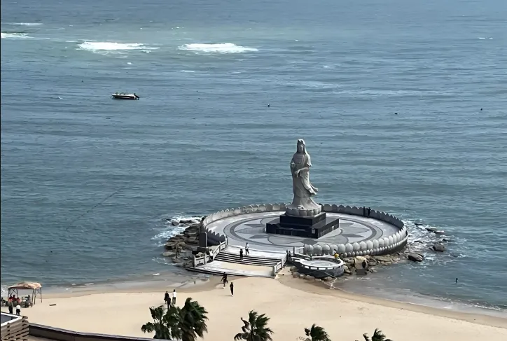 b63f8a898cde52246fe2b8541ed0725e-sz_702775