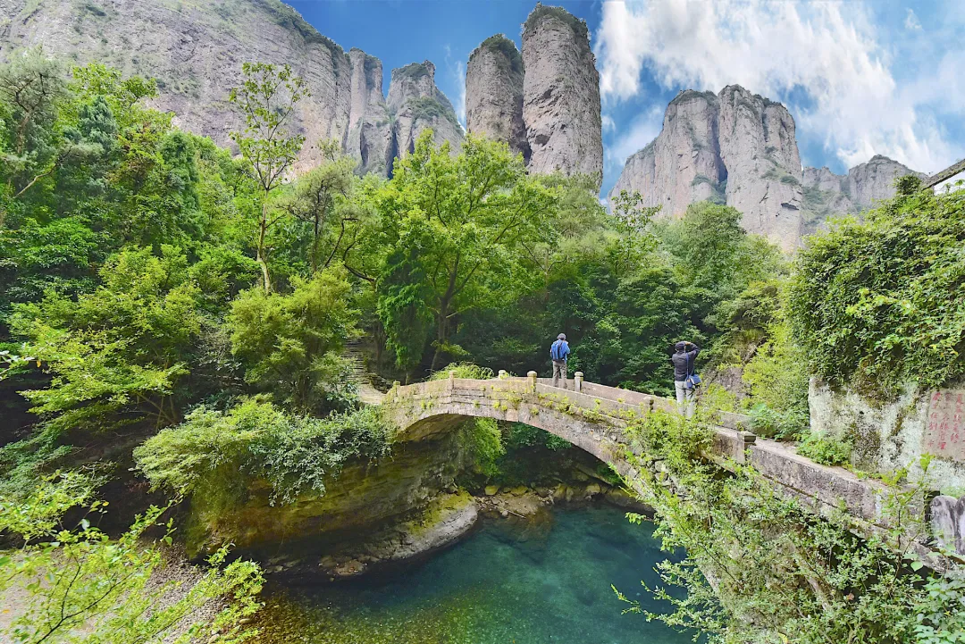 bb385acb53d25daffc73a3995868692d-sz_2671379-1