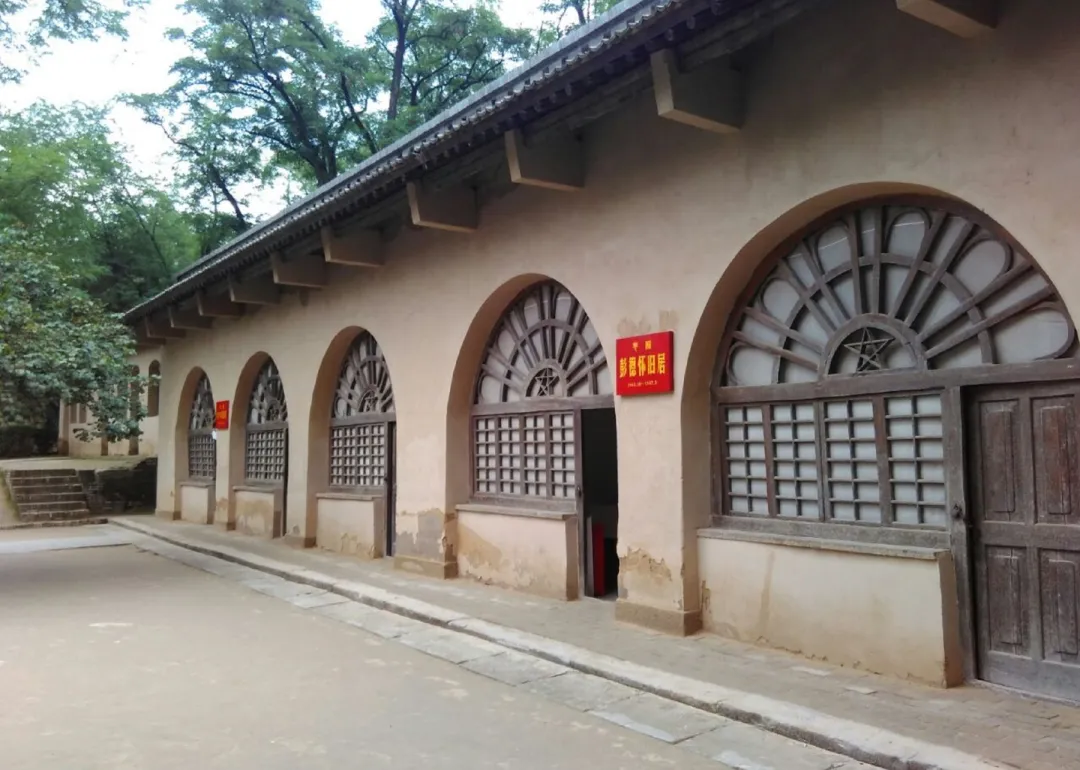 c165bbcdcf474839ad515e8ef8c21b67-sz_406773-1