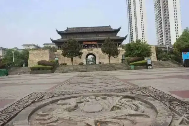 c9f3e3fccf71e1e75ae72d0453248298-sz_39872-1